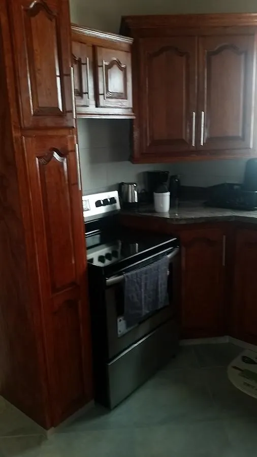 Frontline Apartments كرايست تشيرش