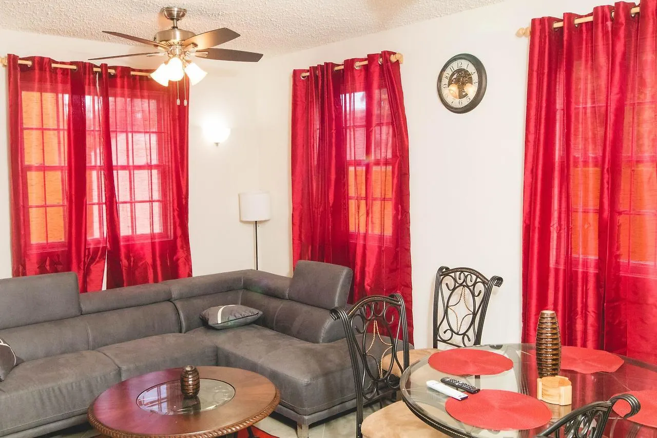 Frontline Apartments كرايست تشيرش